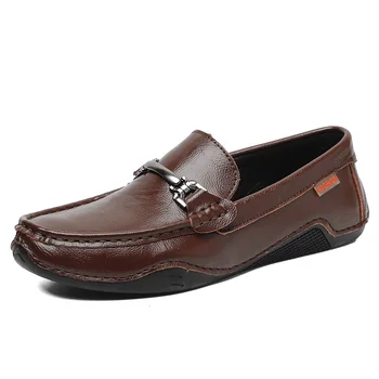 פנאי עור אמיתי גברים מזדמנים אפונה נעלי מותג יוקרה בעבודת יד נעליים קלות לנשימה להחליק על שחור משקל נהיגה נעליים